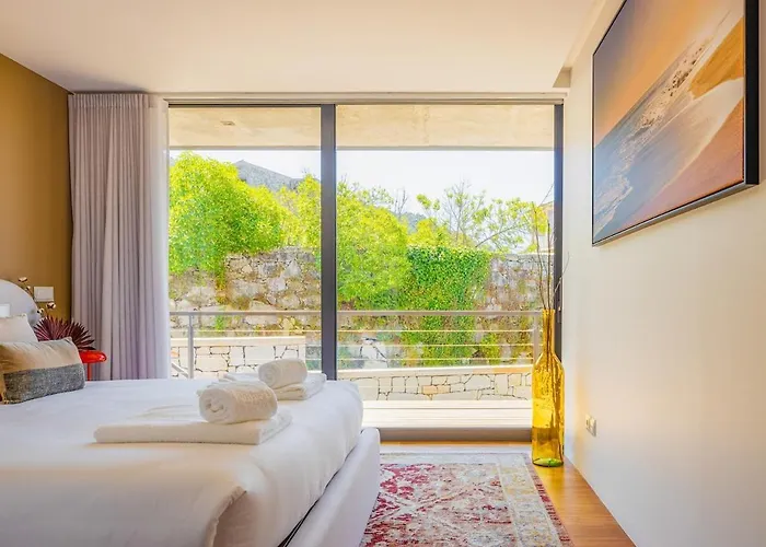 Portugal Active Eben - Heated Pool * Carreco